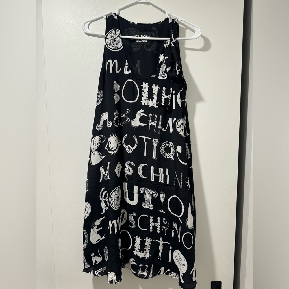 Boutique Moschino, dress taille 12 (L)